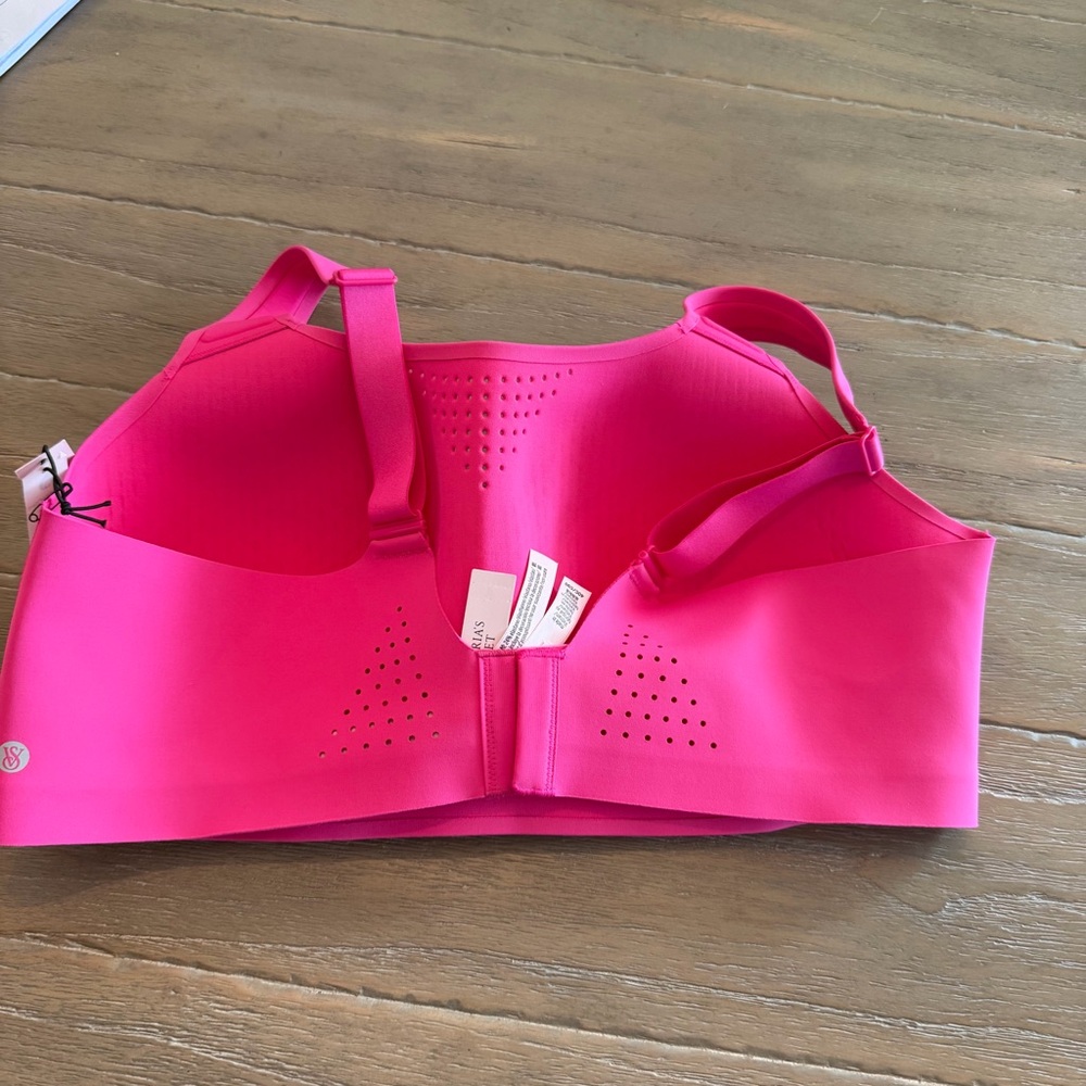 Victoria secret VSX Featherweight MaxSports Bra 40C - Picture 4 of 6